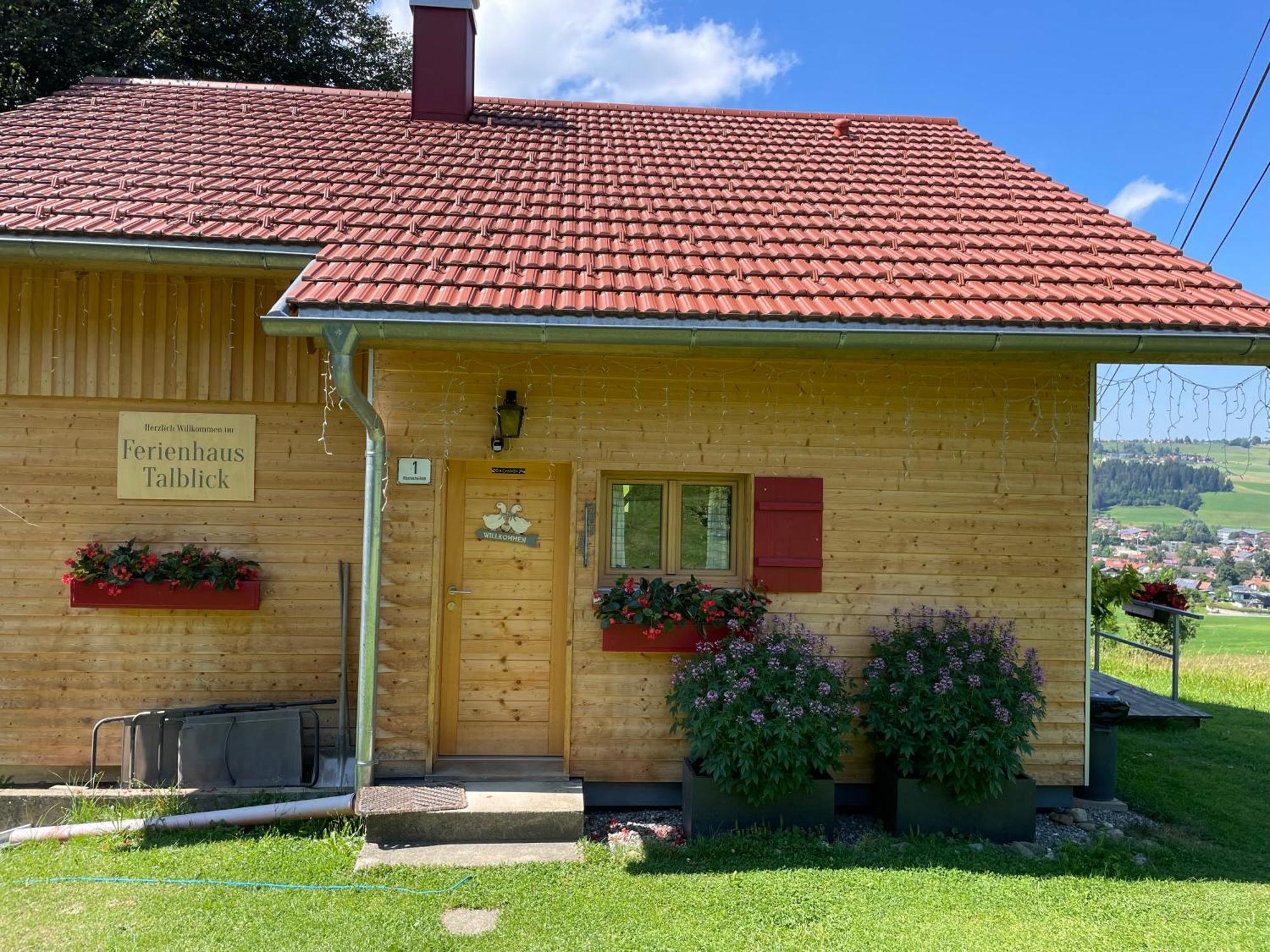 Ferienhaus Talblick Вайлер-Зимерберг Екстериор снимка